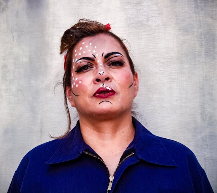 Angelina Jolie Dropped Her Minimalist Vibes for a Glittery Red Carpet Masterclass